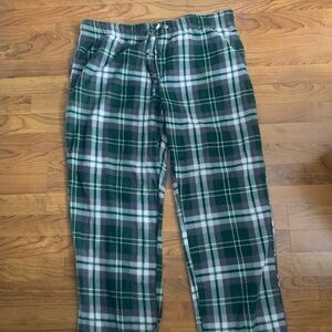 Classic Plaid Pajama Pants in Green